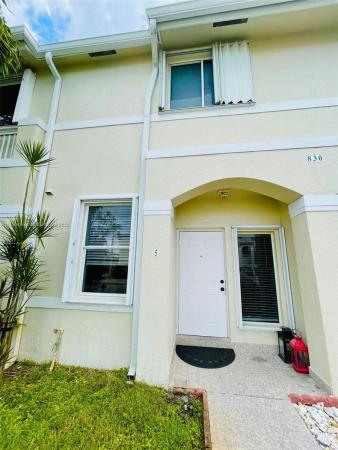 Sierra Ridge, 830 NE 212th Ter #5, Ives Estates, Florida 33179, image 2