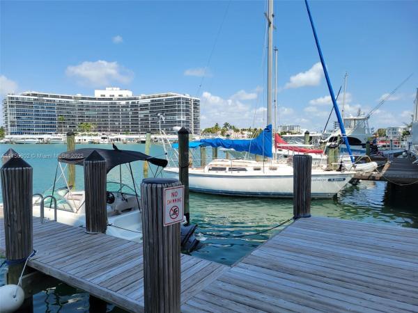 Indian Creek Club & Marina, 6820 Indian Creek Dr #3B, Miami Beach, Florida 33141, image 2