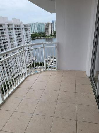 Del Prado South Towers, 18021 Biscayne Blvd #1902-2, Aventura, Florida 33160, image 2