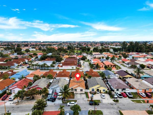Christys, 7415 W 34th Ln, Hialeah, Florida 33018, image 1