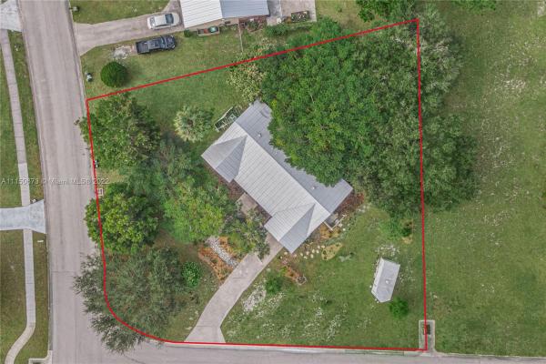 3150 SW Everett Pl, Florida 34953, image 2