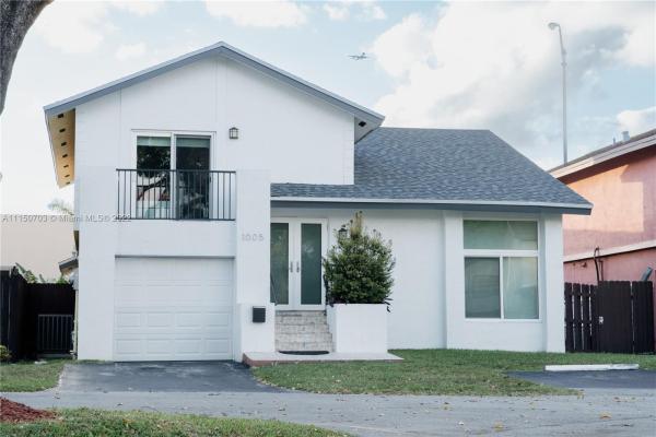 Fontainebleau Park West Villas, 1005 NW 106th Avenue Cir, Fountainebleau, Florida 33172, image 2