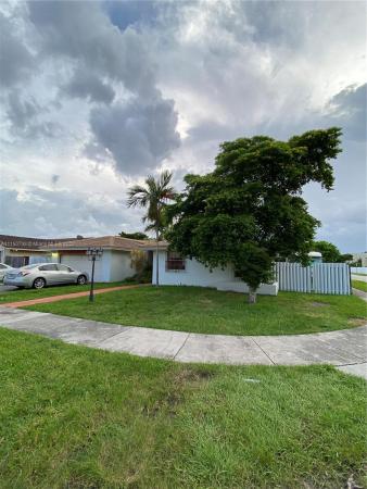 Las Palmas, 1200 SW 104th Ave, University Park, Florida 33174, image 1