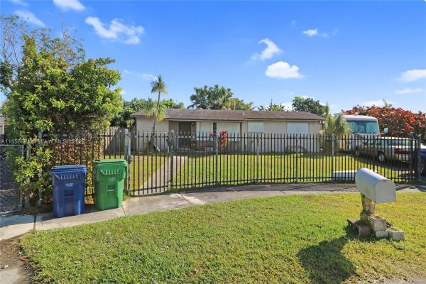 Pinewood Manor, 27825 SW 130th Ave, Three Lakes, Florida 33032, image 2