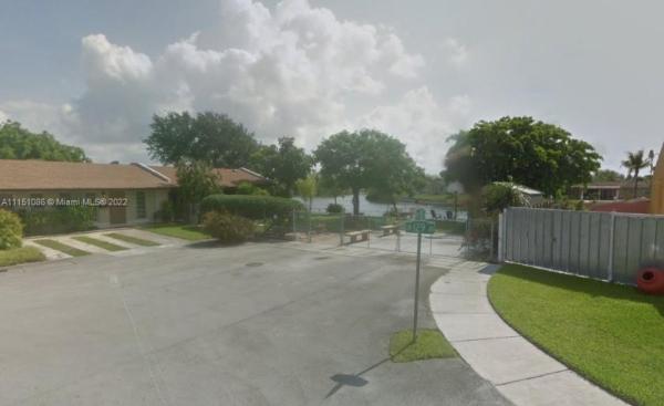 Royale Green, 12893 SW 50th Ln #12893, Kendale Lakes, Florida 33175, image 1