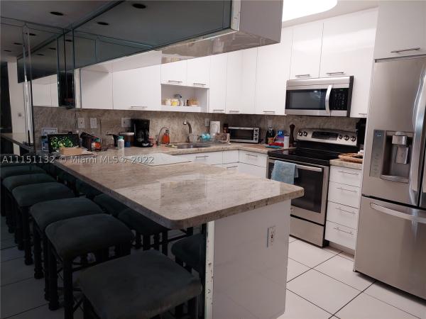 Coronado Tower 3, 20363 W Country Club Dr #TH-23, Aventura, Florida 33180, image 1