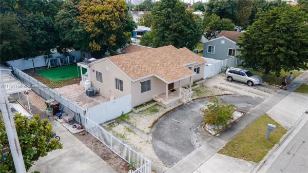 Marjohn Park, 670 E 8th St, Hialeah, Florida 33010, image 1