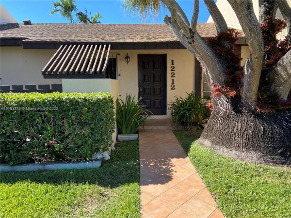 Devon Aire Villas, 12212 SW 111th Ln #12212, The Crossings, Florida 33186, image 2