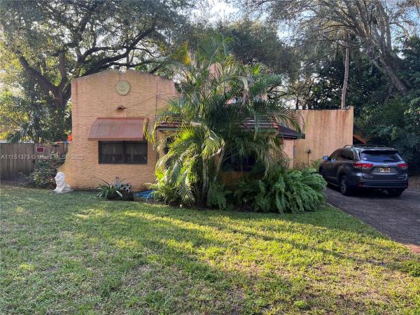 Griffing Biscayne Park Estates, 824 NE 111th St, Biscayne Park, Florida 33161, image 2