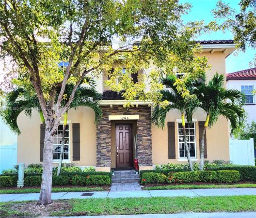 Kendall Commons Residential, 16946 SW 90th Terrace Cir, The Hammocks, Florida 33196, image 2