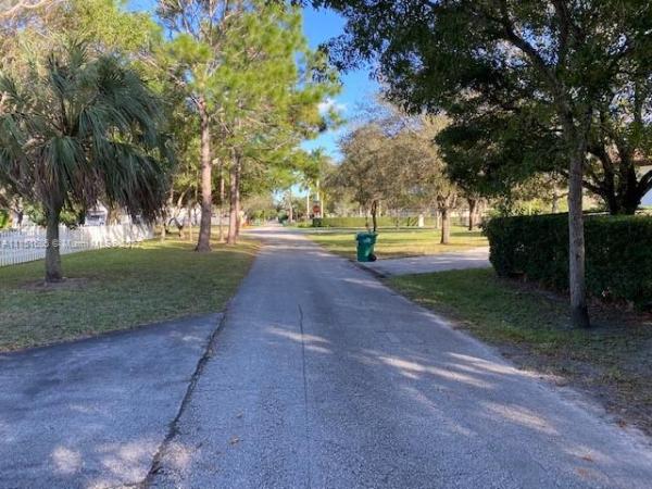 Galloway Glenn Estates, 9229 SW 114th St, Kendall, Florida 33176, image 2