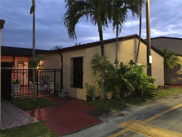 Los Patios Snapper Creek, 11571 SW 3rd St #103G, Sweetwater, Florida 33174, image 1