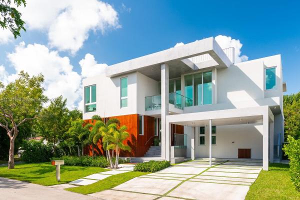 Tropical Isle Homes, 544 Ridgewood Rd, Key Biscayne, Florida 33149, image 2