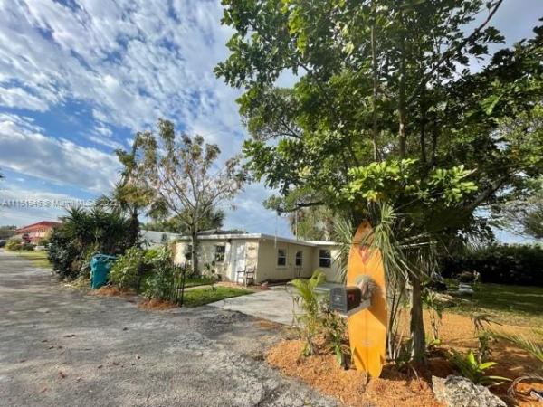Historic Cottages Boynton, 522 SE 20th Ct, Boynton Beach, Florida 33435, image 2