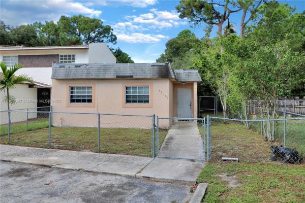 Vista Verde, 21010 NW 39th Ave, Miami Gardens, Florida 33055, image 2
