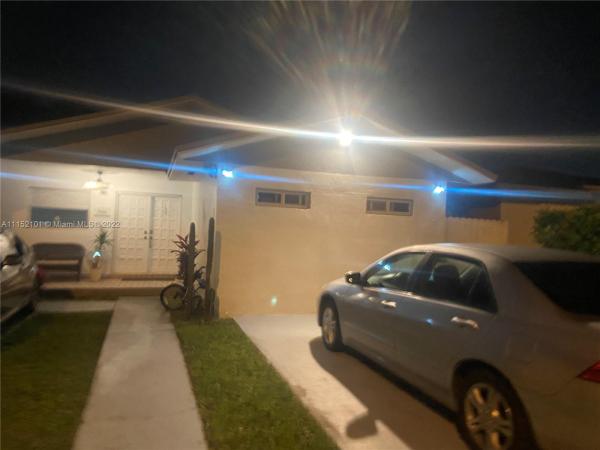 Lunsford Gardens, 446 W 16th St, Hialeah, Florida 33010, image 1