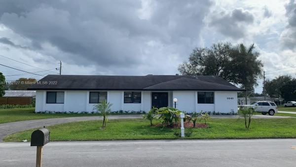 Whispering Pines Estates, 8640 SW 185th St, Cutler Bay, Florida 33157, image 2