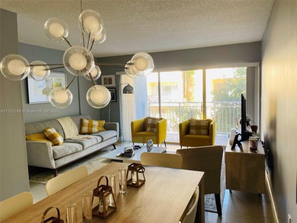 The Beach Club At Fontainebleau Park, 9365 Fontainebleau Blvd #E232, Fountainebleau, Florida 33172, image 2