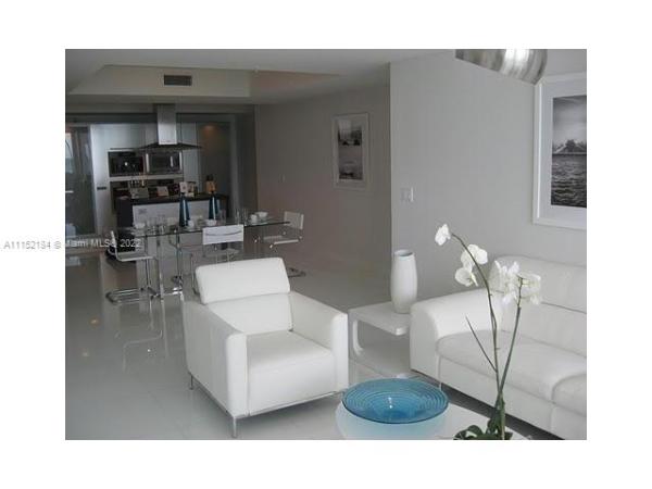 Trump Royale, 18201 Collins Ave #904, Sunny Isles Beach, Florida 33160, image 2