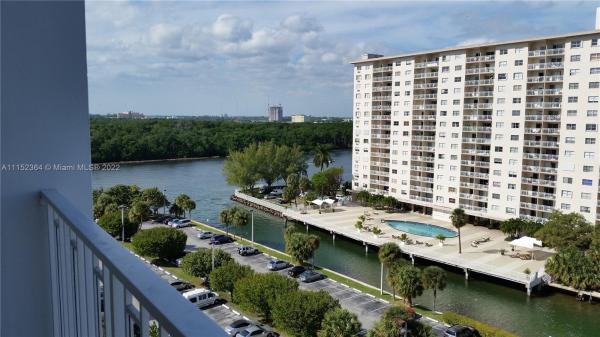 Arlen House West, 500 Bayview Dr #919, Sunny Isles Beach, Florida 33160, image 2