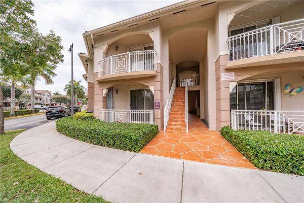 Century Park, 8854 W Flagler St #105, Fountainebleau, Florida 33174, image 2