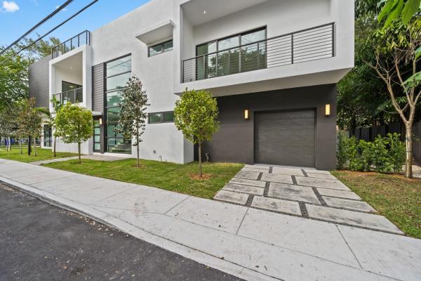 Carters, 3463 Day Ave, Miami, Florida 33133, image 2
