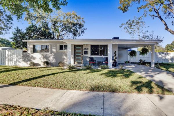 Driftwood Acres, 6800 Farragut St, Hollywood, Florida 33024, image 2