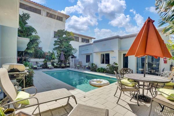 Haynsworth Beach, 8125 Harding Ave, Miami Beach, Florida 33141, image 2