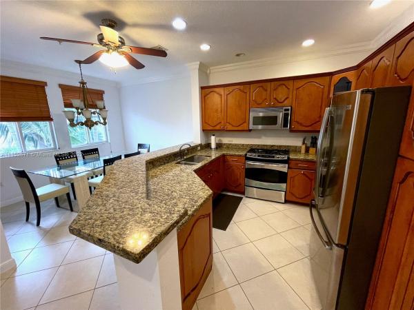 Villa Alhambra, 2925 NW 126th Ave #323-1, Sunrise, Florida 33323, image 2