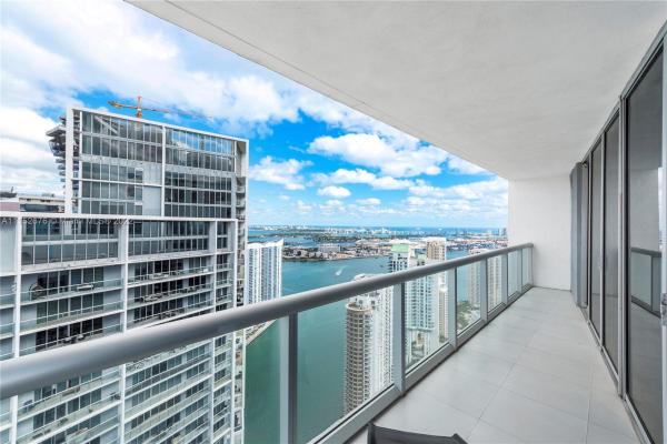 Icon Brickell Tower 2, 495 Brickell Ave #5510, Miami, Florida 33131, image 2