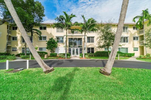 Regency House, 2829 NE 30th St #105, Fort Lauderdale, Florida 33306, image 1