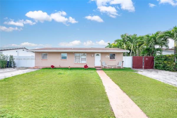 Carol City, 4830 NW 185th Ter, Miami Gardens, Florida 33055, image 2