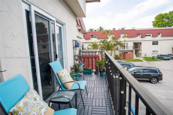 Villas Of Pinecrest, 8650 SW 67th Ave #1037, Pinecrest, Florida 33156, image 2