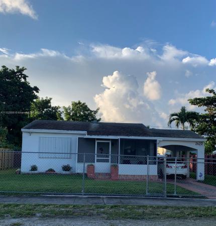 Sunshine Manor, 2622 Fletcher Ct, Hollywood, Florida 33020, image 2