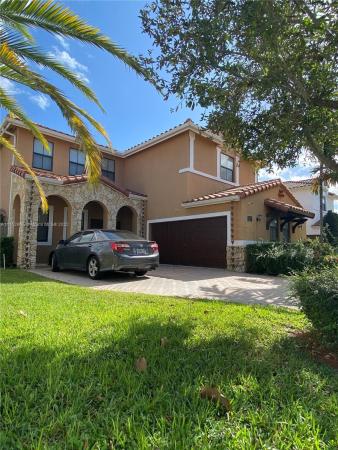 Fontainebleau West North, 1031 NW 99th Ct, Fountainebleau, Florida 33172, image 2