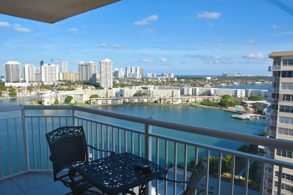 Del Prado North Towers, 18061 Biscayne Blvd #1903-2, Aventura, Florida 33160, image 2