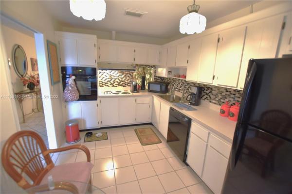 Fernley 1 At Cresthaven Townhomes, West Palm Beach, Florida 33415, image 2