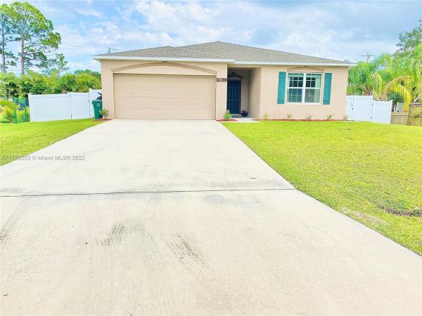 3129 SW Crumpacker St, Florida 34953, image 2