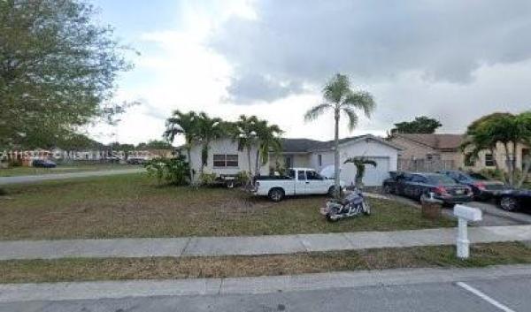 Sandalfoot Cove, 9716 SW 3rd St, Boca Raton, Florida 33428, image 1