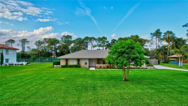 Tamarron At Loggers Run, 11106 Orange Blossom Ln, Boca Raton, Florida 33428, image 2