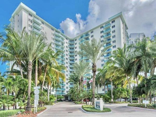 The Tides On Hollywood Beach, 3901 S Ocean Dr #8W, Hollywood, Florida 33019, image 1