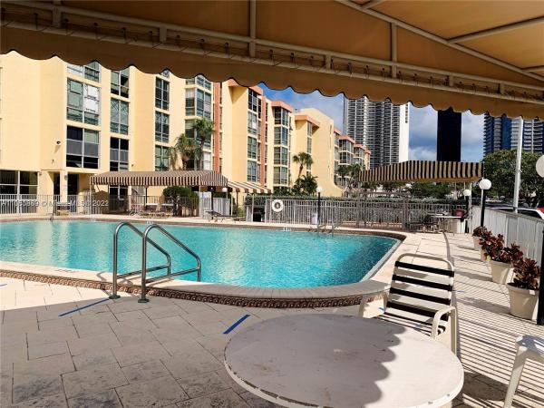 Avila South, 200 172nd St #111, Sunny Isles Beach, Florida 33160, image 2
