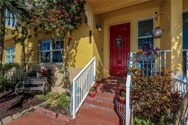 Harrison Street Villas, 1619 Harrison St, Hollywood, Florida 33020, image 1