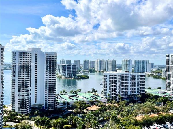 Turnberry Towers, 19355 Turnberry Way #23E, Aventura, Florida 33180, image 1