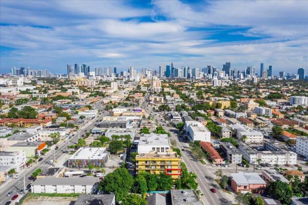 Royal, 1855 SW 1st St #403, Miami, Florida 33135, image 1