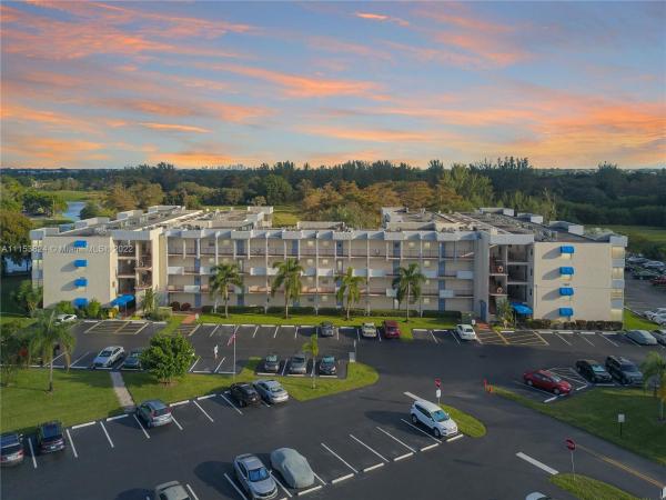 Quail Run Of Sunrise, 7500 NW 30th Pl #306, Sunrise, Florida 33313, image 2