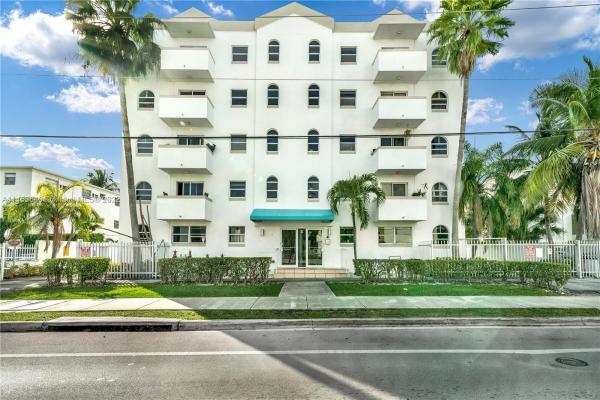 Grove Palms, 3052 SW 27th Ave #102, Miami, Florida 33133, image 2