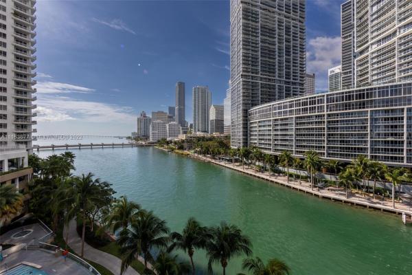 Carbonell, 901 Brickell Key Blvd #704, Miami, Florida 33131, image 2