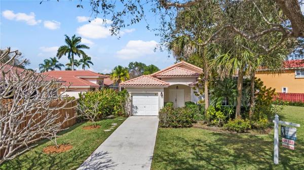 Vista Filare, 14735 Via Tivoli Ct, Davie, Florida 33325, image 2