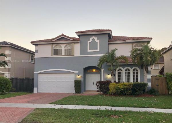 Enclave At Westchester, 4112 SW 90th Ct, Olympia Heights, Florida 33165, image 2